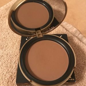 Too faced bronzer